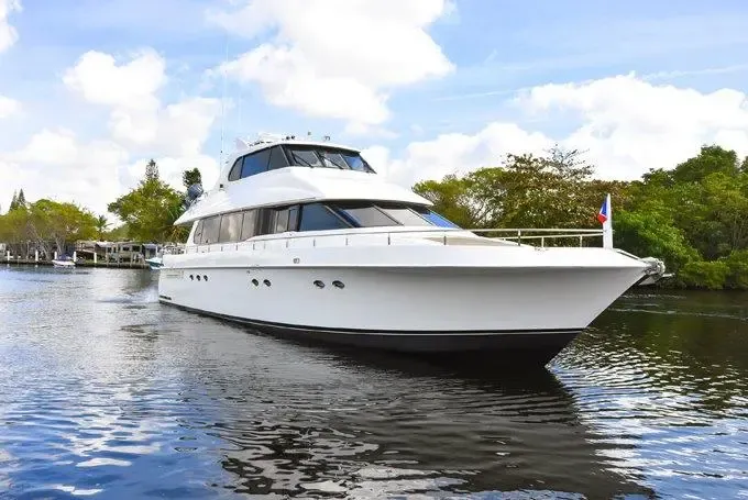 76' Lazzara Sold by Yacht Broker Kit Denison
