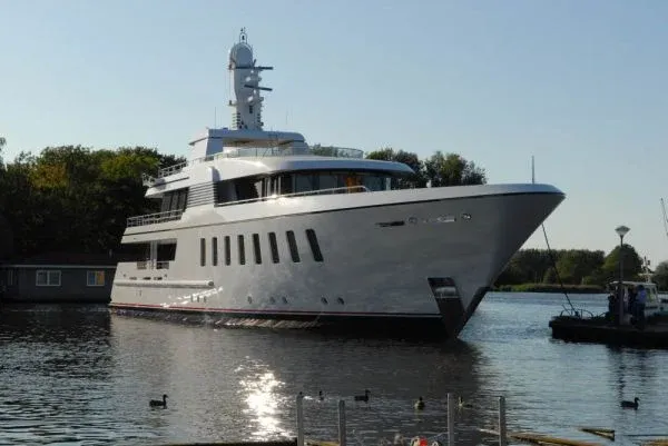 2011 FLIBS Update: Feadship Helix makes U.S. Debut