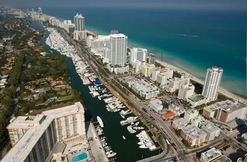 Miami Boat Show 2011 – 5 Brokerage Yachts Confirmed