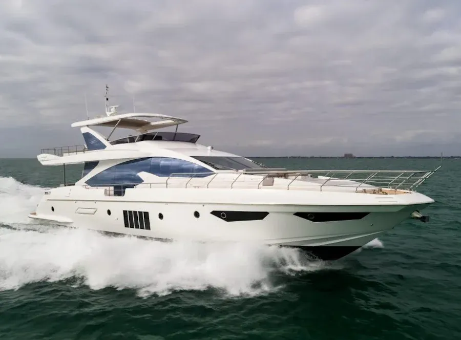 Take a Walkthrough Aboard the 2018 Azimut 80' Flybridge