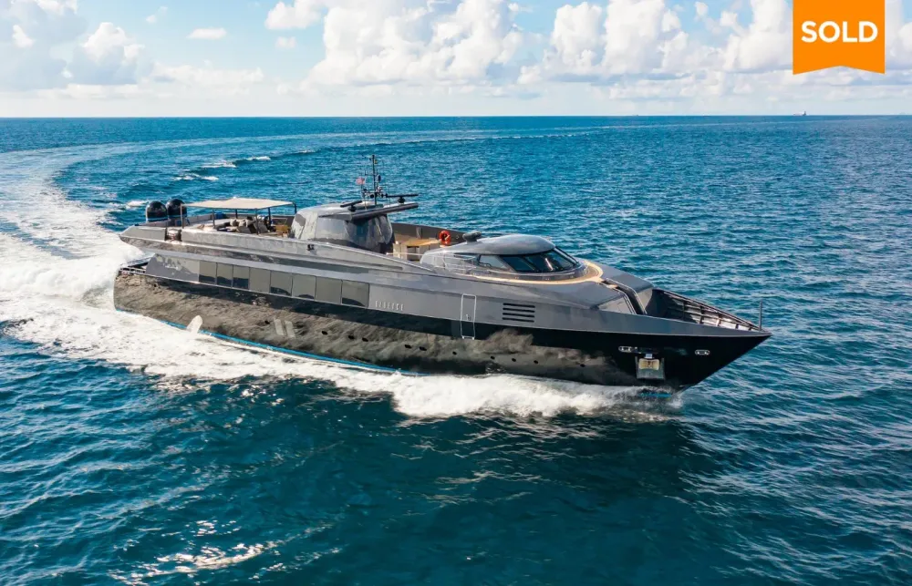 135 Baglietto 1999 Sold by Riccardo Solci [BLUE ICE]