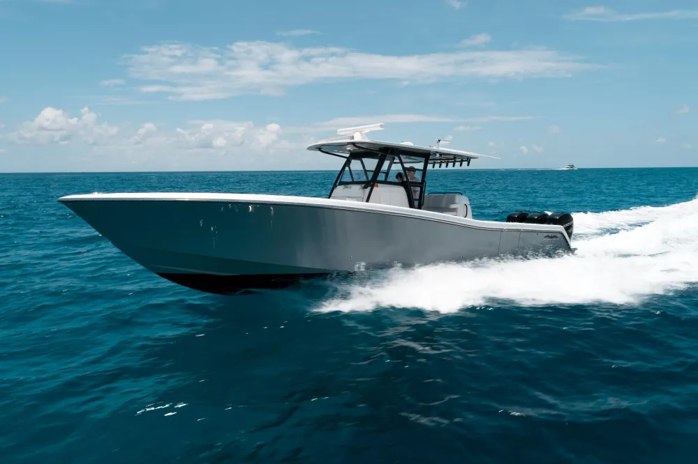 39' Invincible 2020 – Lighthouse Point, FL