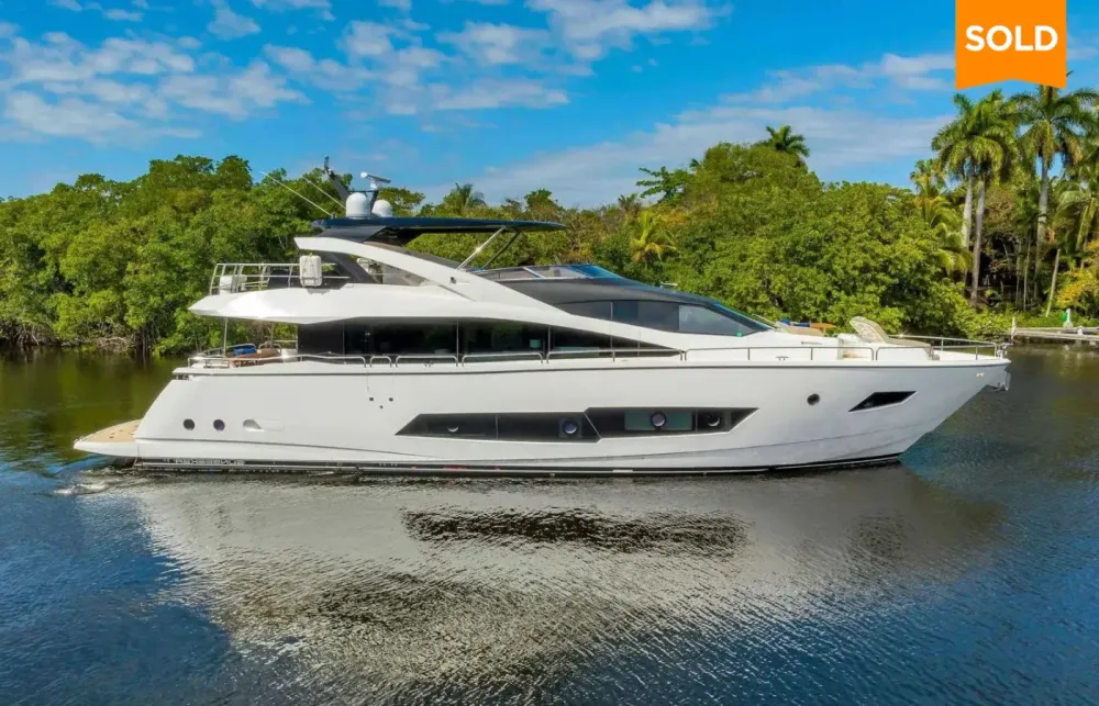 86 Sunseeker Yacht 2019 Sold by Brandon Barnes