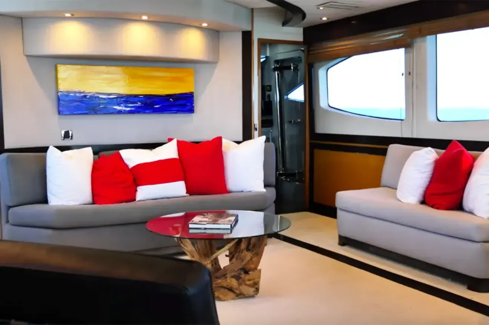 VIDEO: 90' Eagle Raised Pilothouse Walkthrough