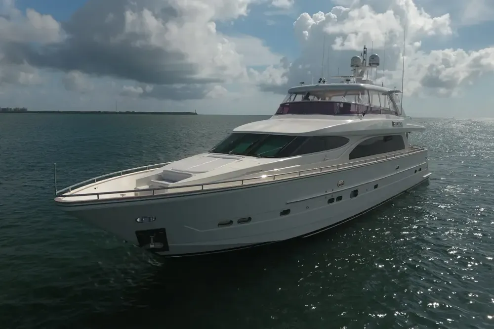 82' Horizon “Silvana” Walkthrough Video