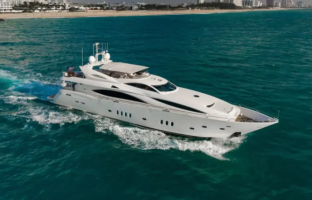 105 Sunseeker Motoryacht [Boat Review + Video]