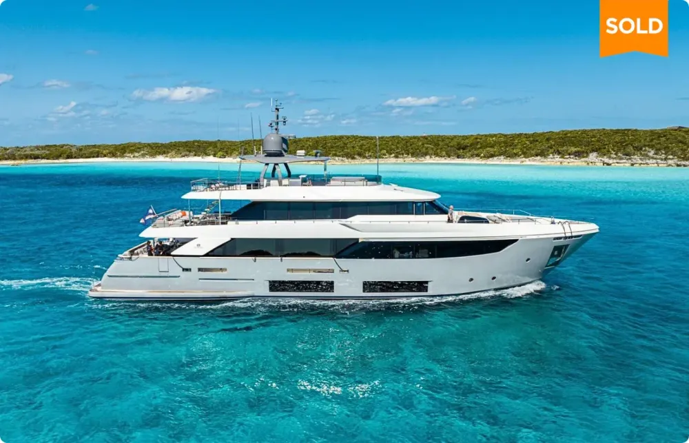 108' Custom Line 2018 Sold by Alex G. Clarke [FIFI]
