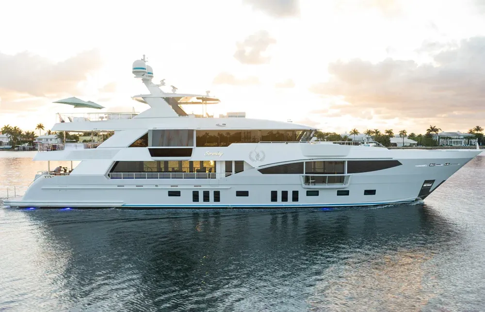 Top Reasons to Charter SERENITY [Yacht Highlight]