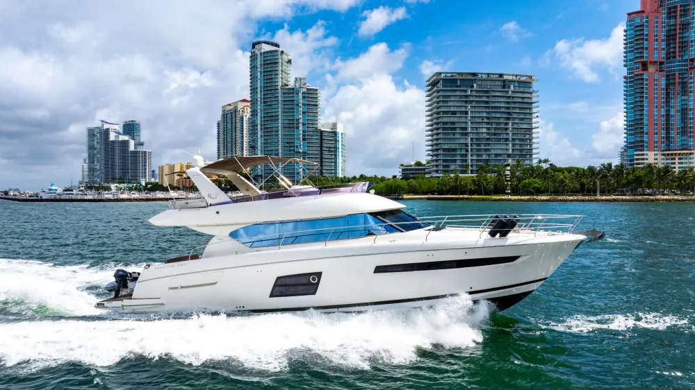 62' Prestige 620 2014 – Miami, Florida