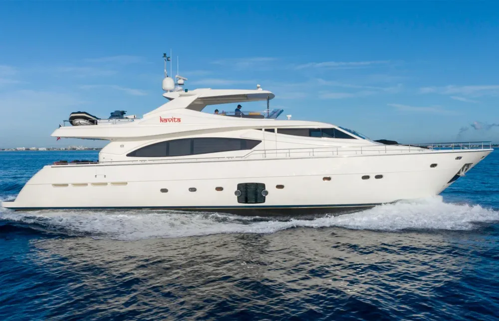 Ferretti 88 Superyacht Highlight [Boat Review + Video]