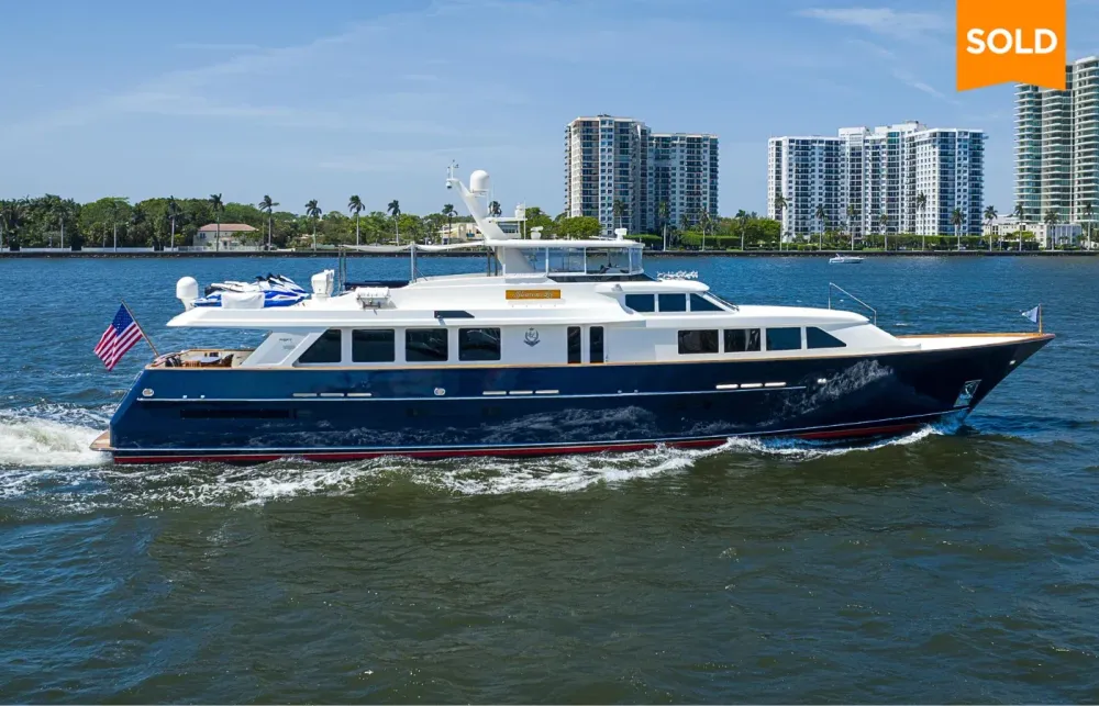 105' Burger 2001 Sold by Bruce Schattenburg [SHARON LEE]