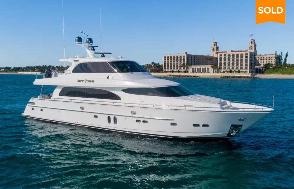 84 Horizon Yacht 2017 Sold by Mike Burke [ROCK STARS]