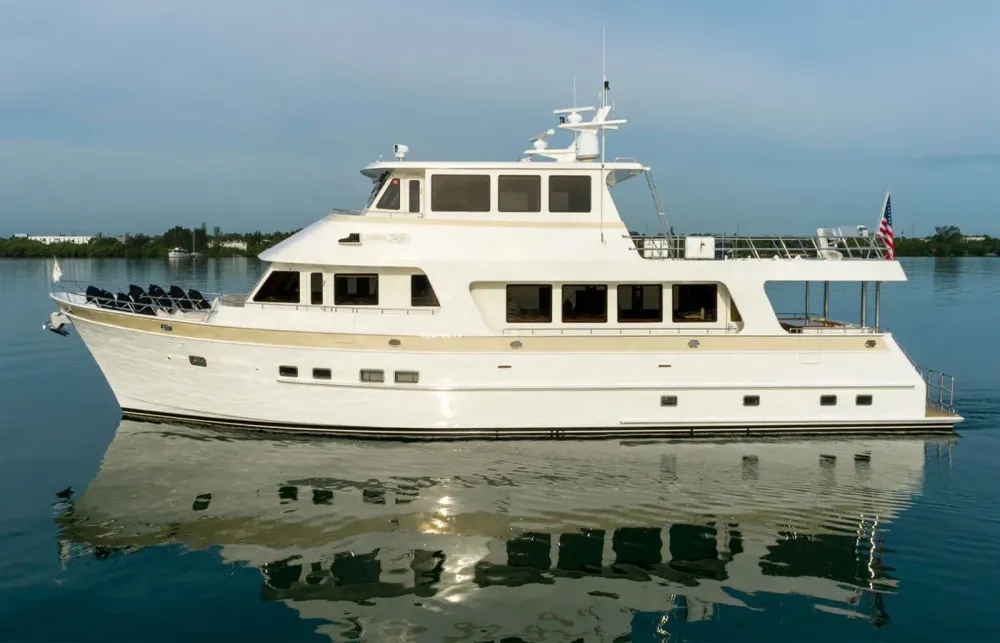 Outer Reef Yachts 86 Superyacht Highlight [Boat Review + Video]