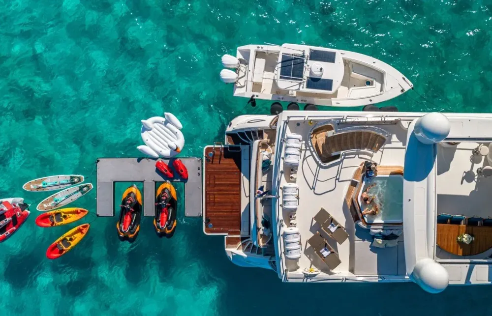 Best Family-Friendly Yachts For Charter [Superyacht Vacation]