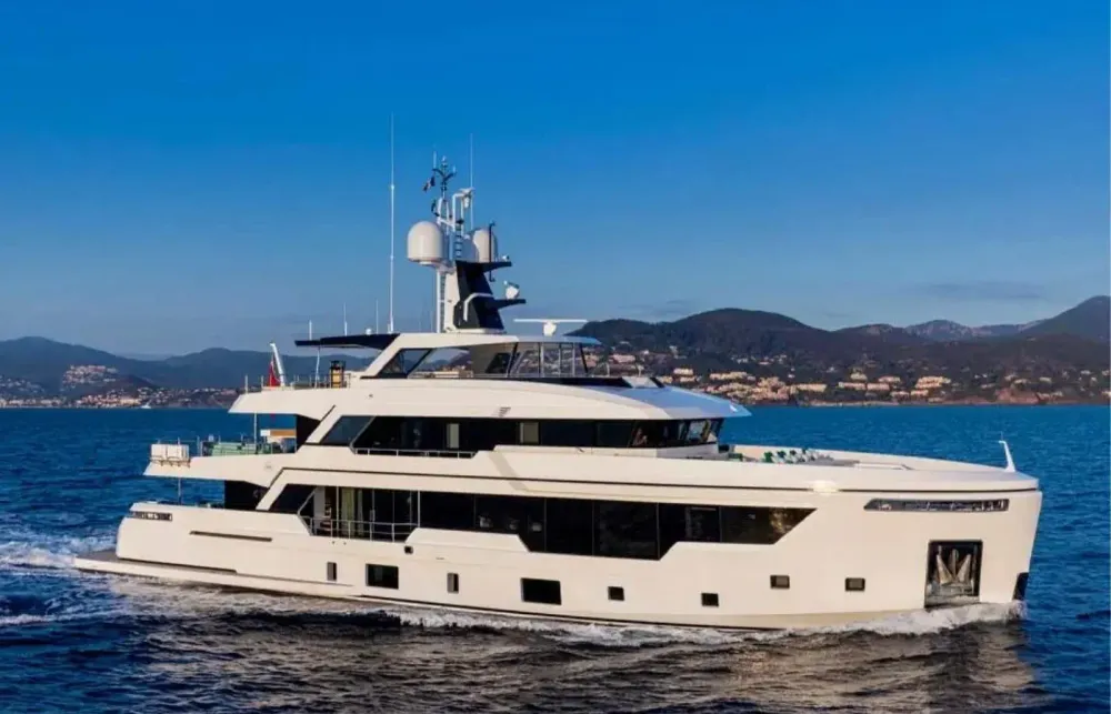 124' Rosetti Yacht Walkthrough [Boat Review + Video]
