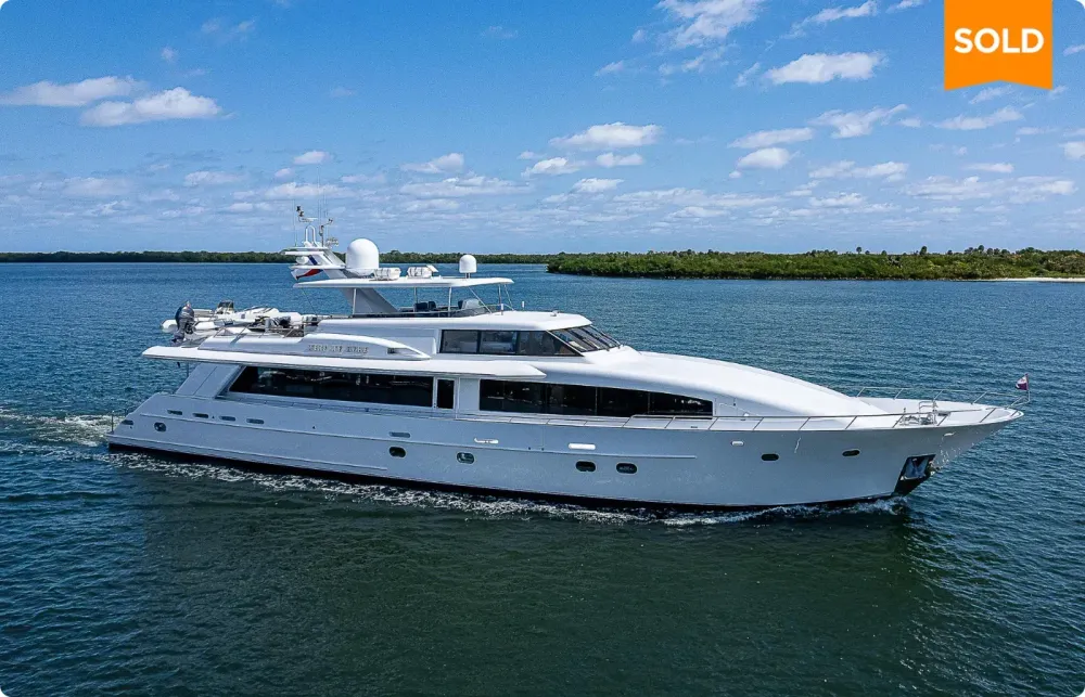 115' Crescent 1995 Sold by Peter Quintal [WIRE WE HERE]