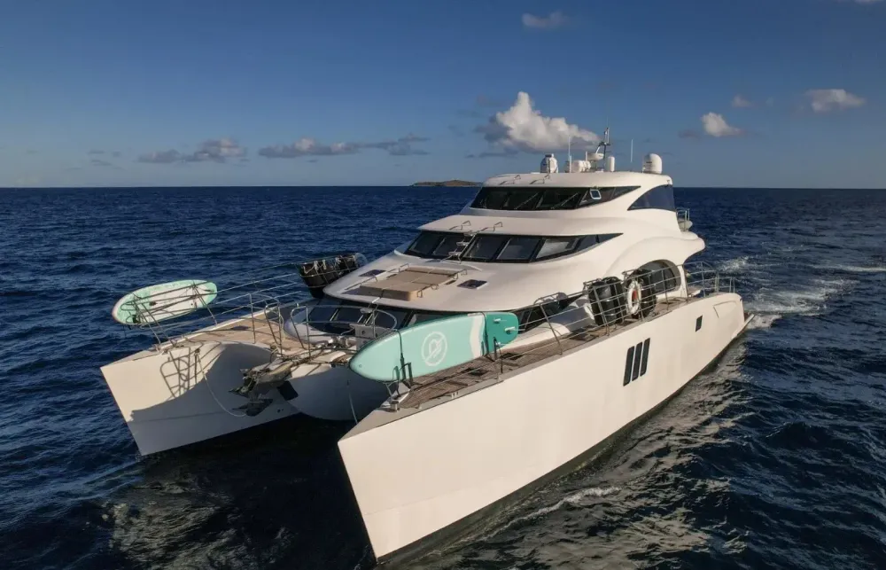 70 Sunreef Power Cat Walkthrough [Boat Review + Video]