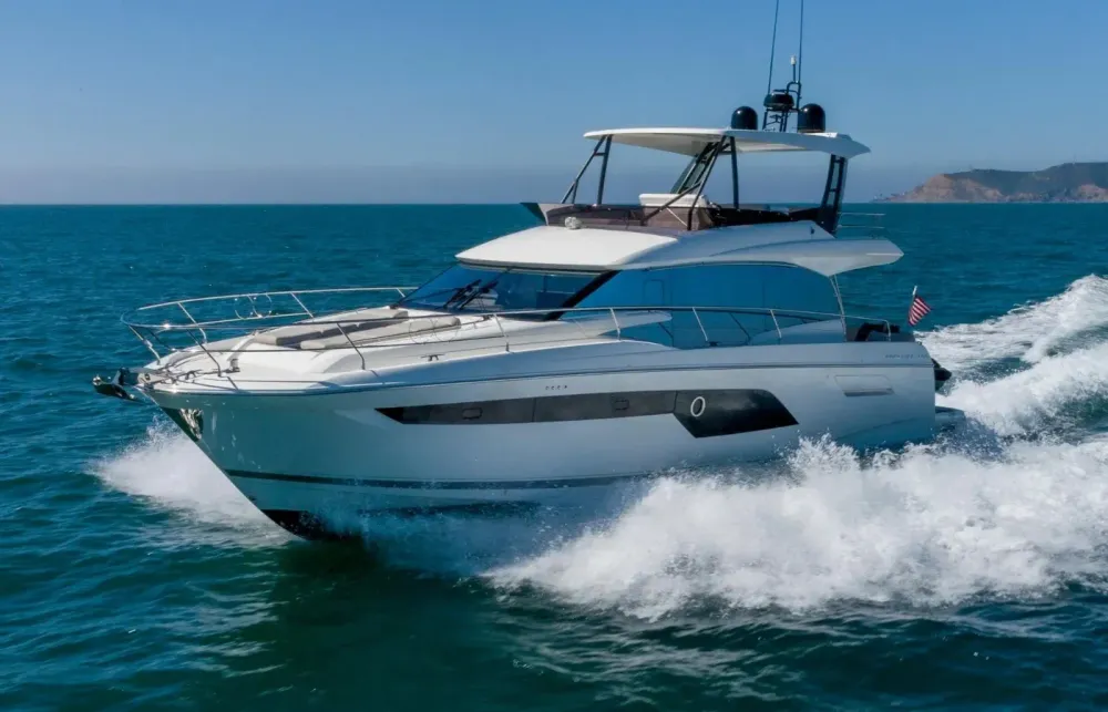 52 Prestige Motoryacht Walkthrough [Boat Review + Video]