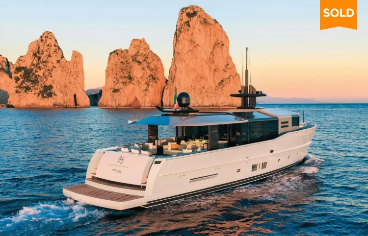 85 Arcadia Yachts Sold by Pierre Badin [BOOMSHAKALAKA]