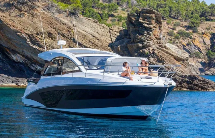 Top 5 New Boats for Sale Under 50 Feet