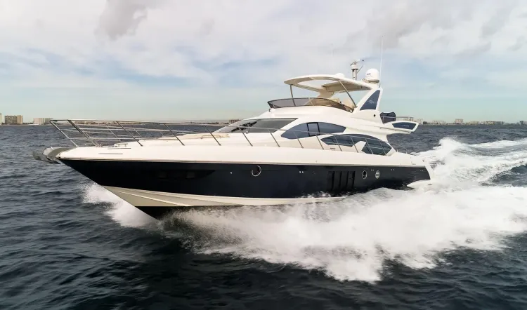 64' Azimut Flybridge Sold By Jordan Preusz + Mike Burke