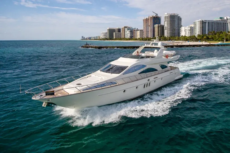December Boat Sales Slide But Value Rises