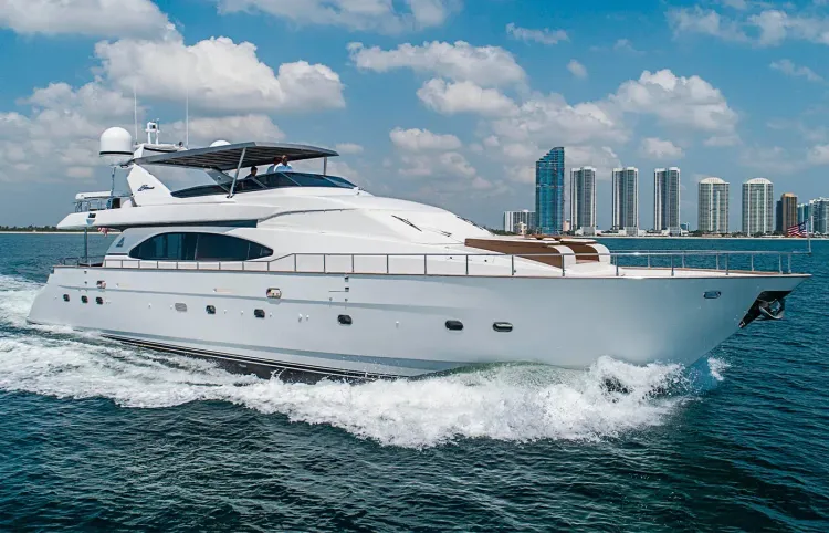 85' Azimut 1999 Yacht For Sale in Fort Lauderdale, Florida [ELIZEE]