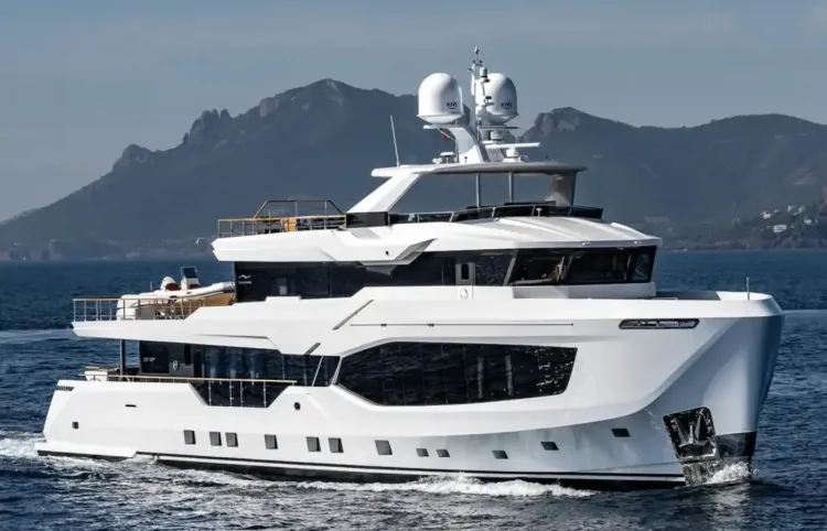 Yacht Broker Alex G. Clarke Introduces Numarine 37XP to 1.3 Million Subscribers on Forbes YouTube Channel