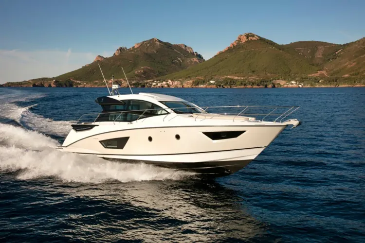 The 2018 Beneteau GT 50 will premiere during Miami Show