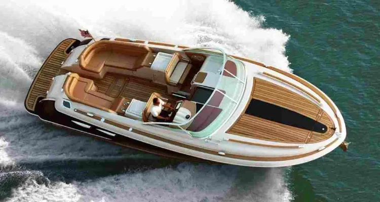 Chris-Craft Boats Introduces 2014 Models in Florida