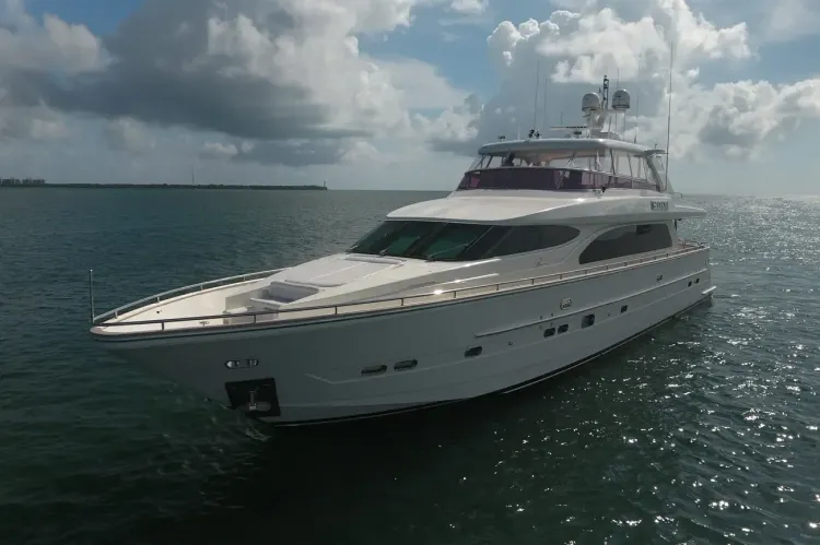 82' Horizon “Silvana” Walkthrough Video
