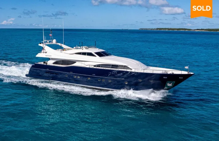 94' Ferretti 2001 Sold by Will Noftsinger [DREAMCHASER]