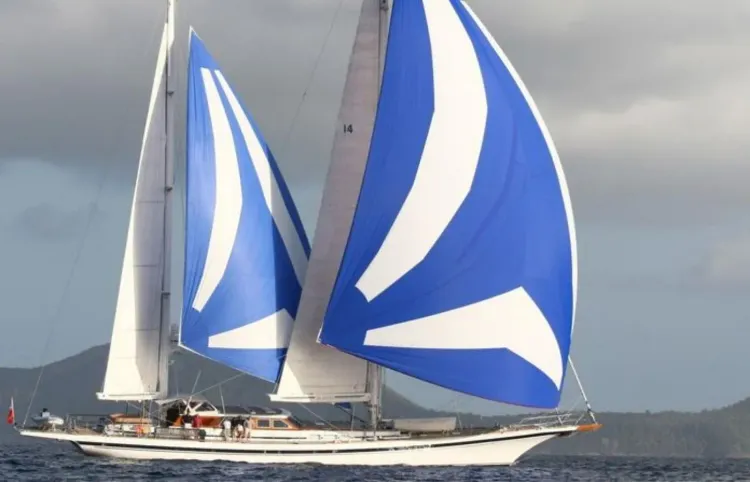 136 Jongert Sailing Yacht Sold by Michael Bach [ISLANDIA]