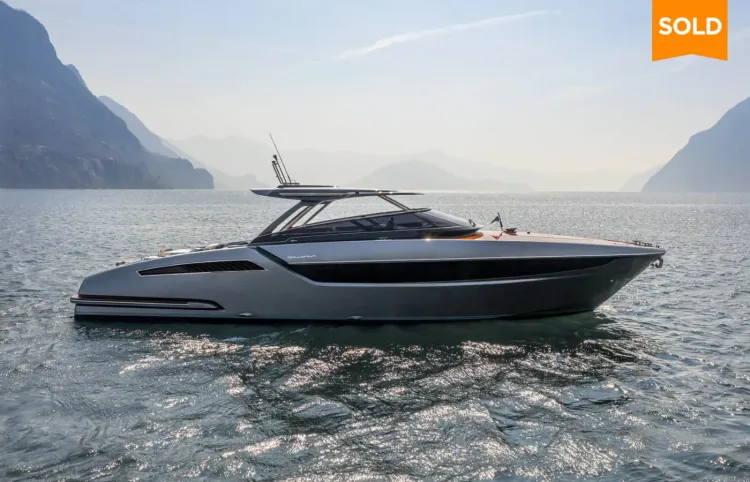 48' Riva 2021 Sold by Aleks Taldykin [DOLCERIVA]