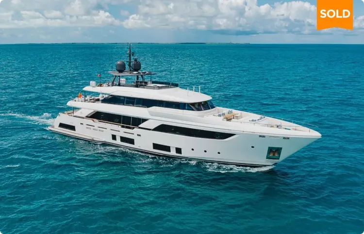 121' Custom Line 2019 Sold by Juno Prudhomm [EROS]