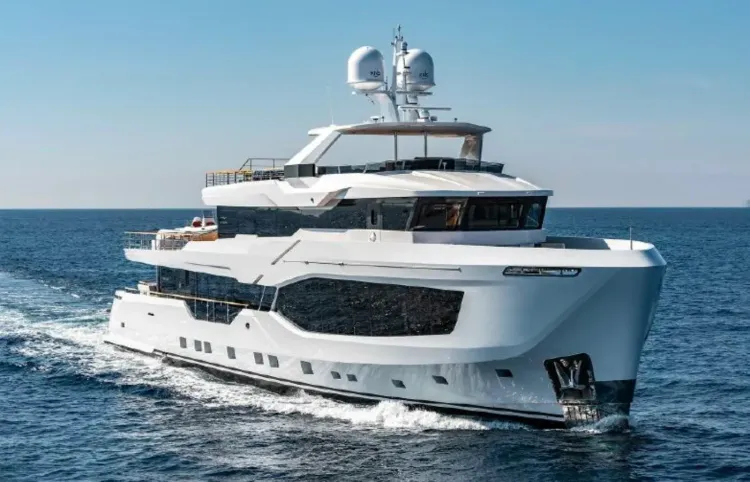 Numarine 37XP Yacht Walkthrough [Boat Review + Video]
