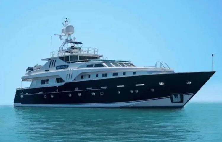 118 Benetti 1994 Yacht Walkthrough [Boat Review + Video]