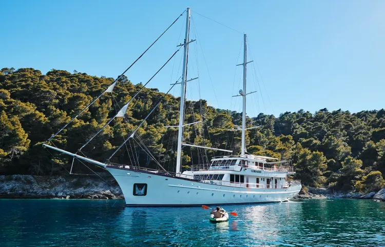 Charter Yacht CORSARIO: Get to Know the Crew