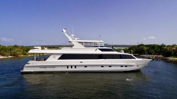 101 Hargrave Motoryacht Sold By Yacht Broker Alex G. Clarke