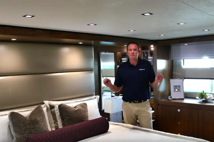 VIDEO: Hatteras 70 Motor Yacht Walkthrough