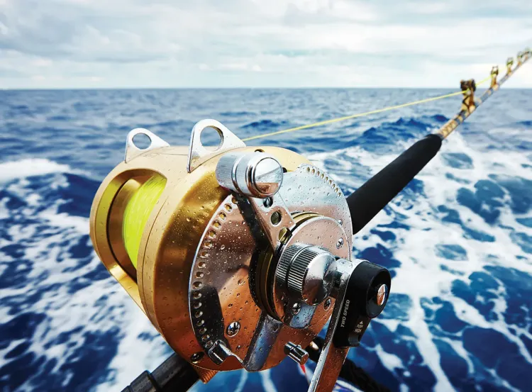 Tournament-Winning Team to Campaign New Hatteras GT59