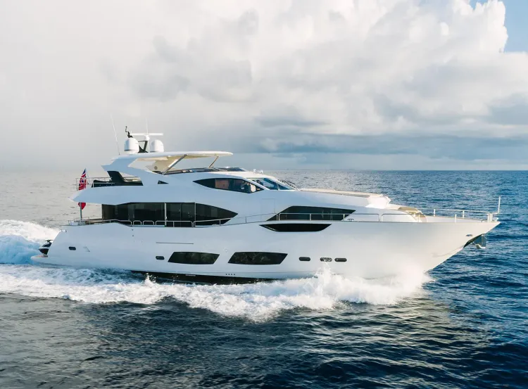 Yacht Walkthrough: 95' Sunseeker Motoryacht [HIDEOUT]