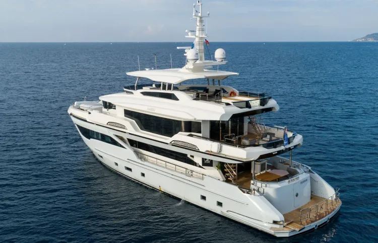 Kando 110 Explorer Debuts at Cannes [Yacht Highlight]