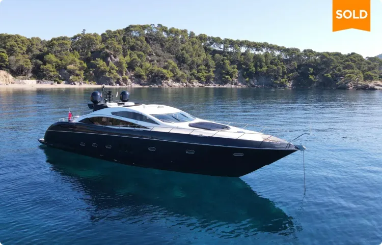 82' Sunseeker Predator 2007 Sold by Florent Moranzoni [LOW PROFILE]