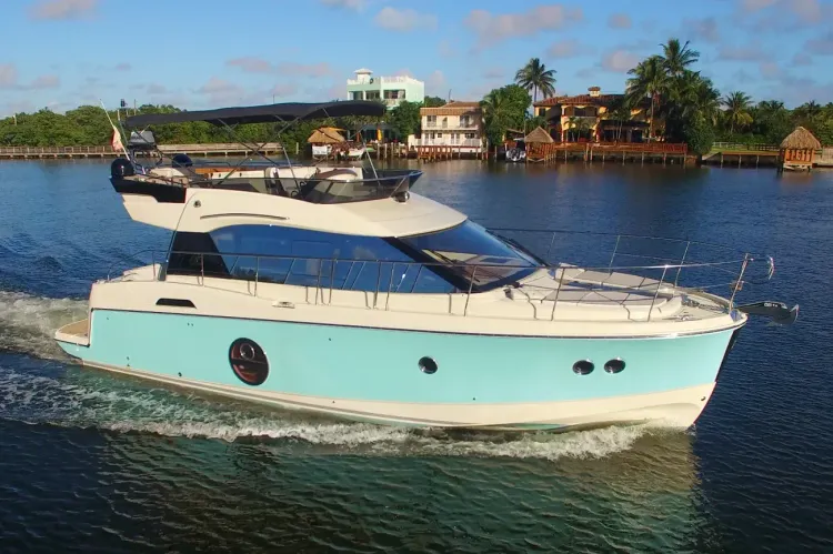Beneteau MC4 Test Walkthrough Video By BoatTest.com