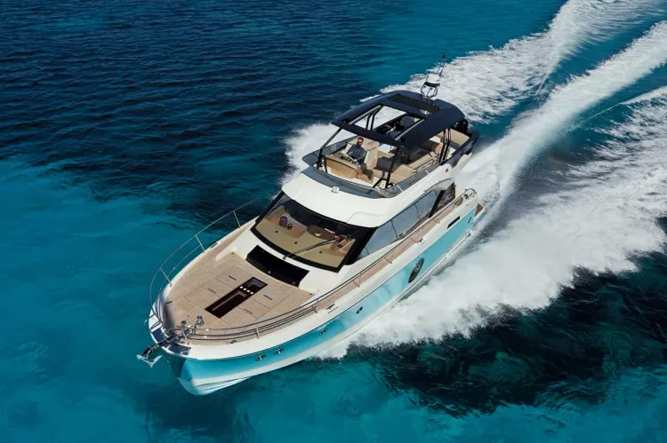 Beneteau MC6 Test by BoatTest.com Walkthrough Video
