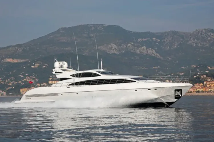 Denison Sells 105' Mangusta Motoryacht “Vera”