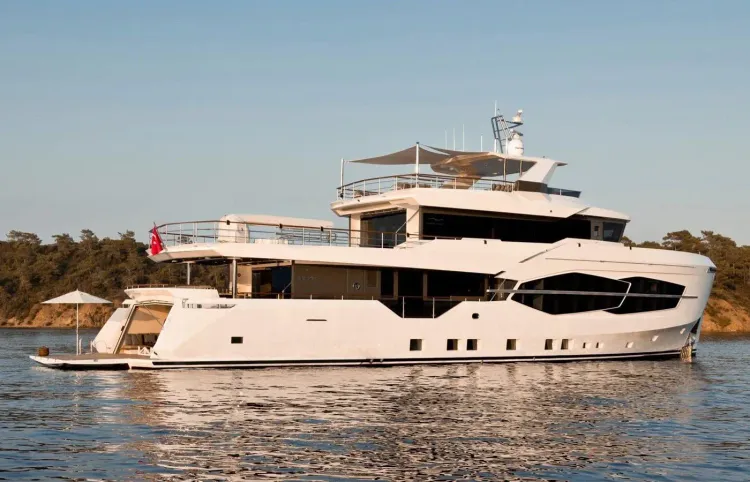 Numarine Explorer Yacht XP Series Expansion [Shipyard Tour]