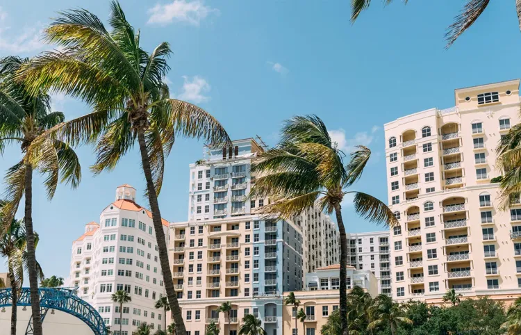 Top Hotels Within a 10 Minute Drive of the 2023 Palm Beach Boat Show