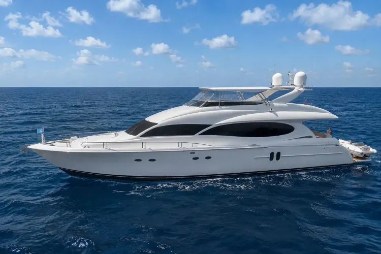 80' Lazzara 2004 – Stuart, Florida